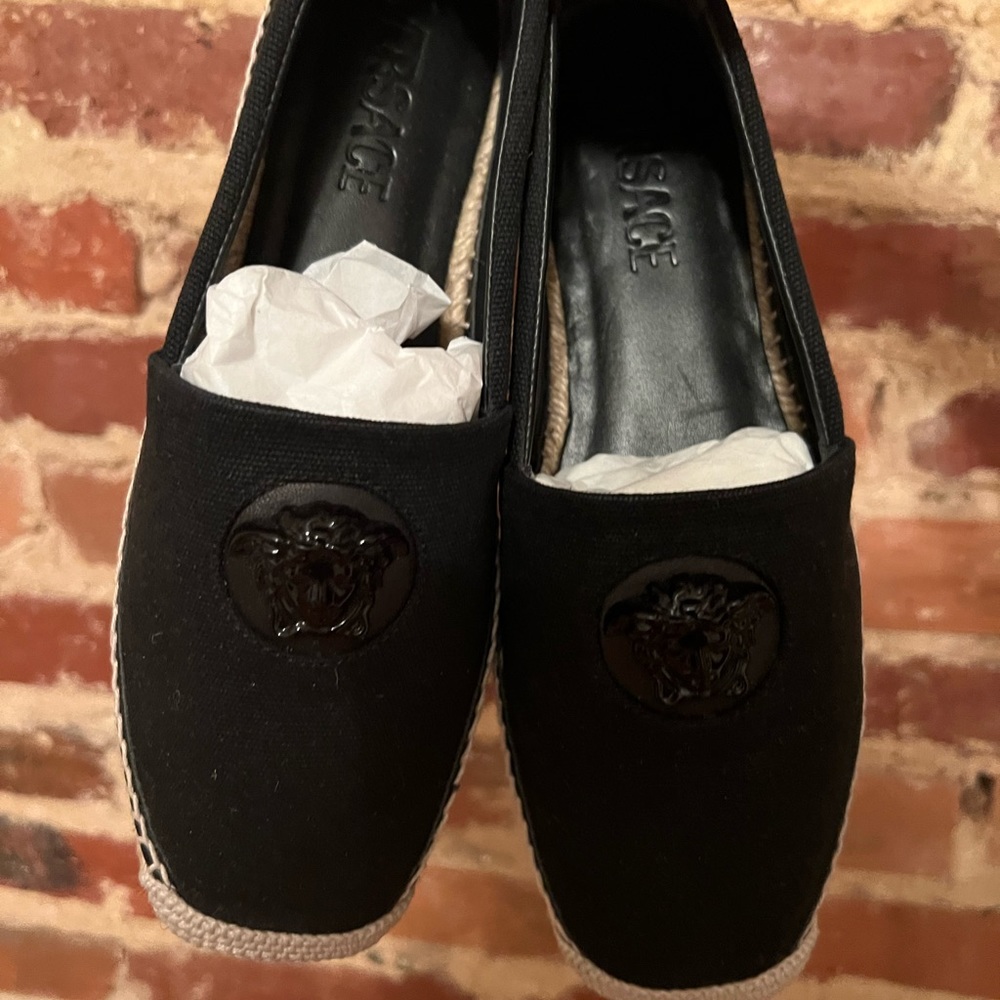 New in box Versace la medusa espadrilles black size 38